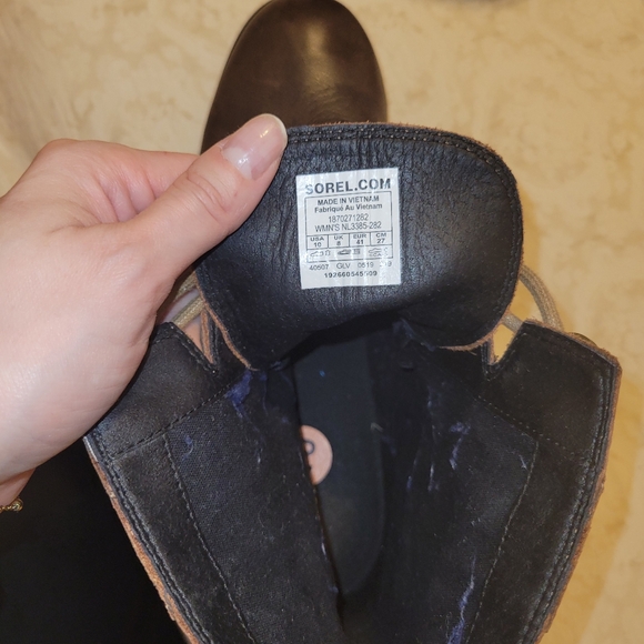 Sorel leather boot size 10 - Picture 3 of 7